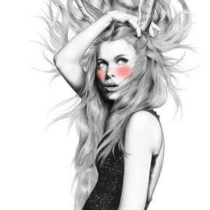 Meet your Posher, Yllari marcela